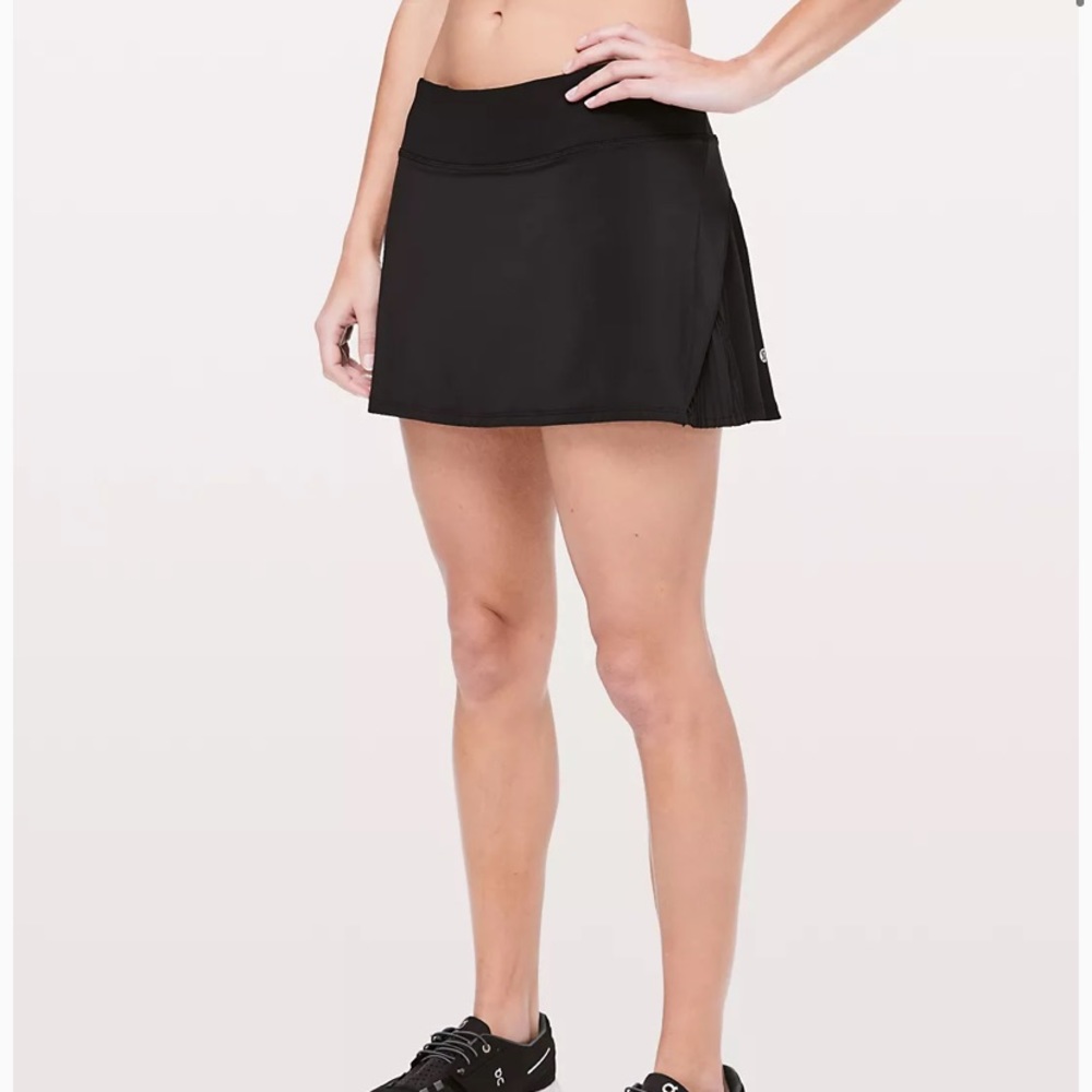 LULULEMON Play off the pleats mid rise skirt black